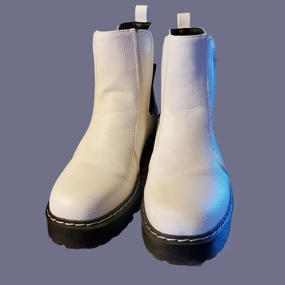 Sincerely Jules White Hippie 10 Slip on Boot - Picture 8 of 15